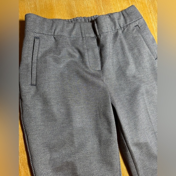 J.Jill Slim Leg Ponte Pants Gray and Navy Herringbone Small Petite (6p-8p) NWT - Picture 2 of 10